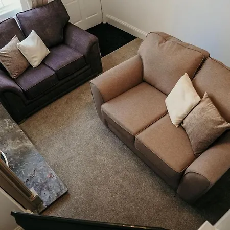 Elegant 3-bedroom 3bd Quiet