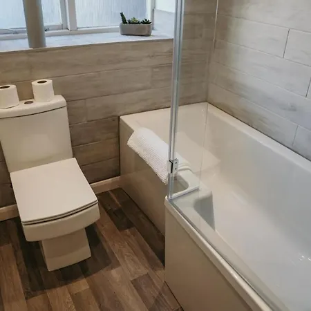 Elegant 3-bedroom 3bd Quiet Сasa de vacaciones